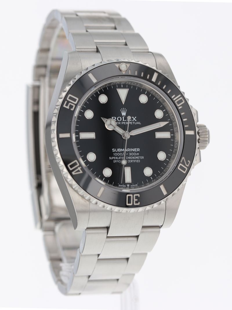 40736: Rolex Submariner "No Date", Ref. 124060, 2022 Full Set