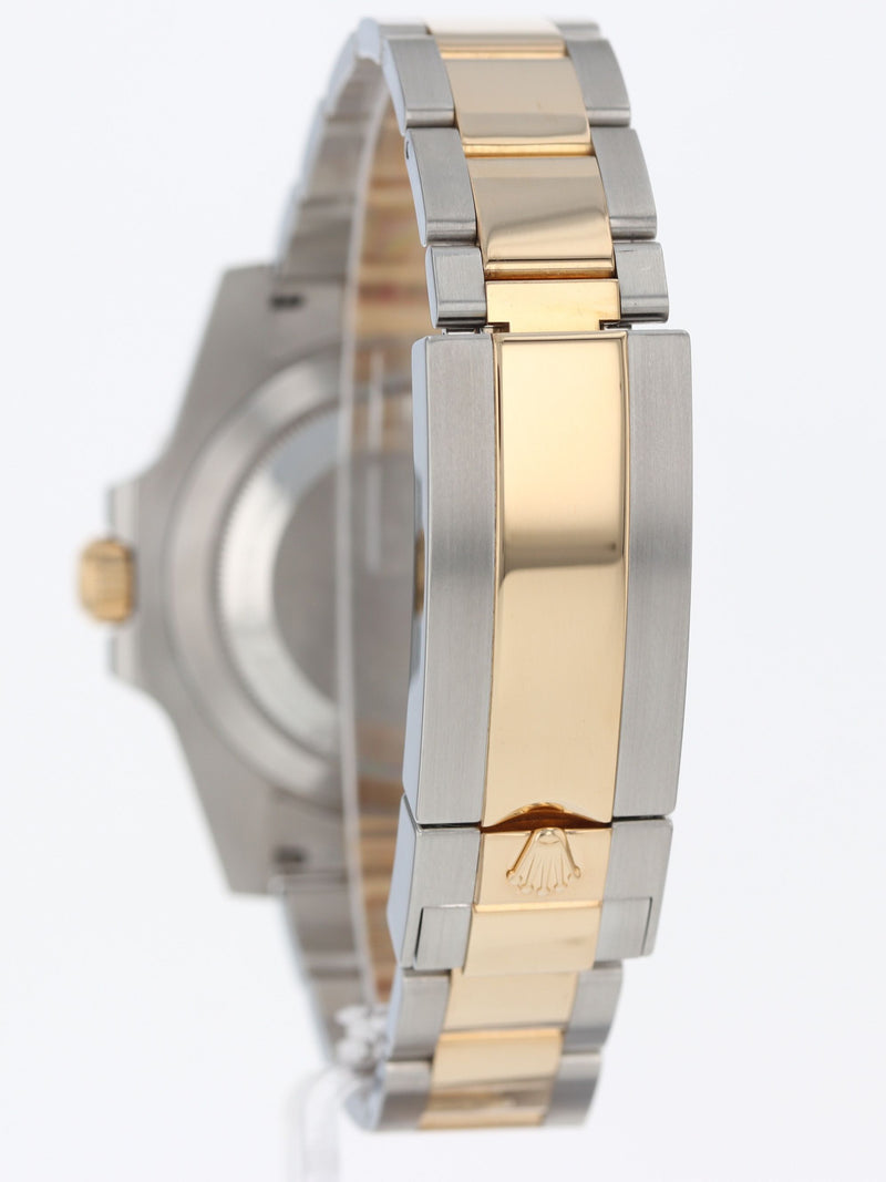 40942: Rolex Submariner 40, Ref. 116613LB, Box and Card 2018