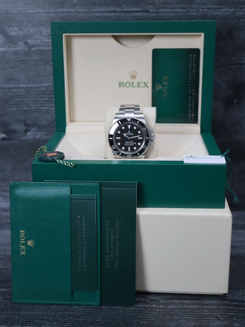 41001: Rolex Submariner 41 "No Date", Ref. 124060, 2024 Full Set