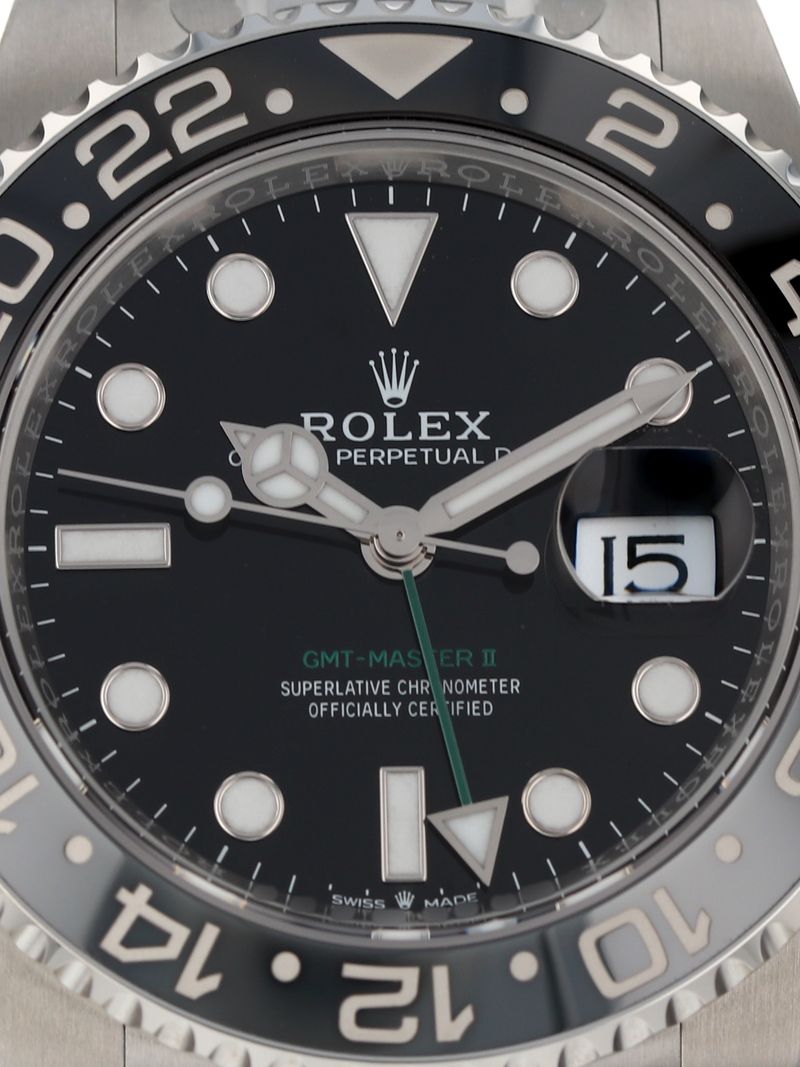 41017: Rolex GMT-Master II "Bruce Wayne", Ref. 126710GRNR, 2025 Full Set UNWORN