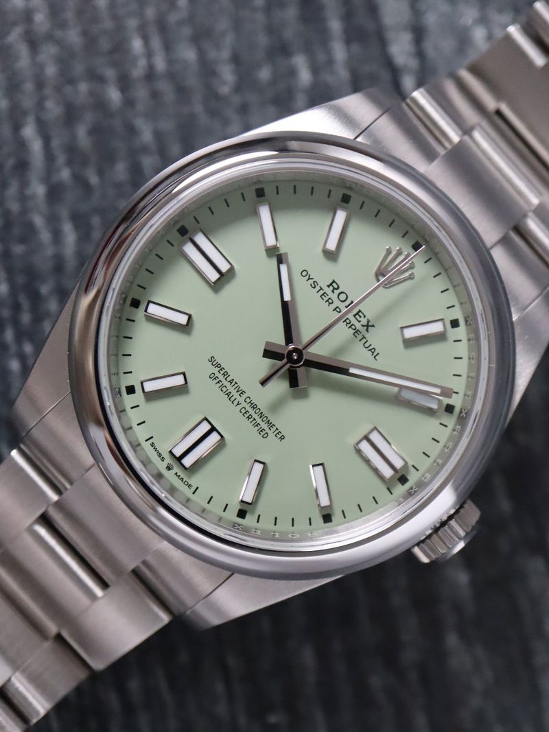 41131: Rolex Oyster Perpetual 41, Ref. 134300, 2025 Full Set LIKE NEW