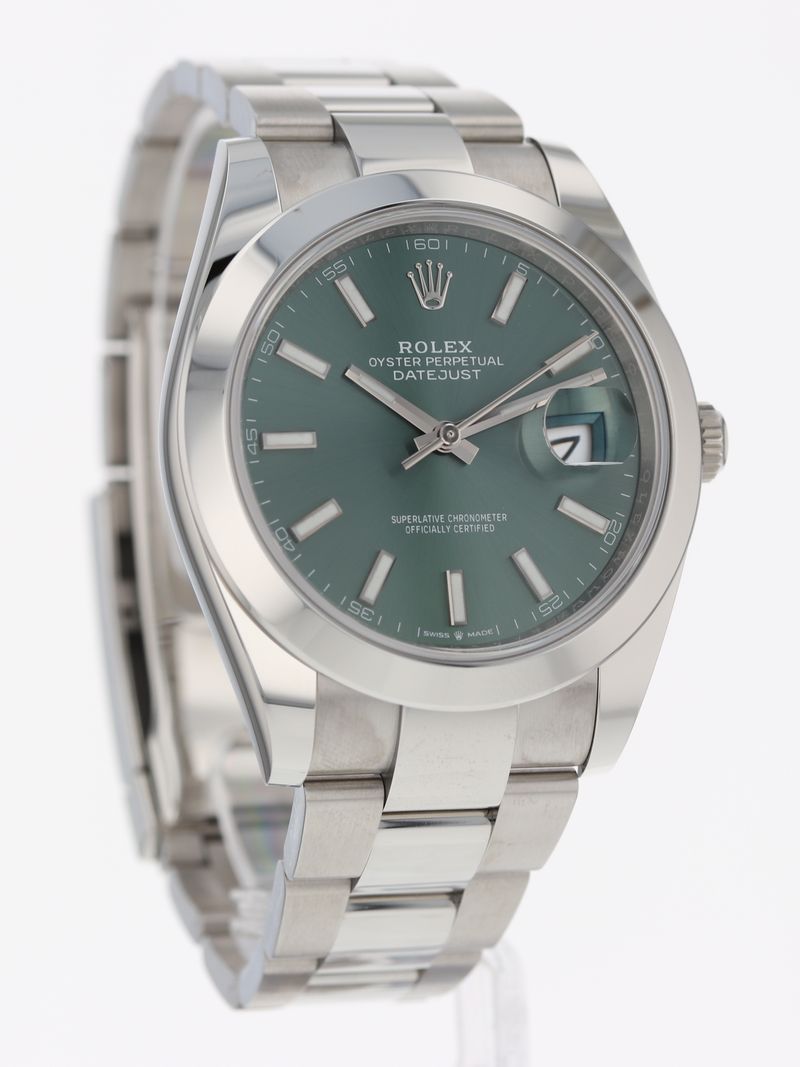 40183: Rolex Datejust 41, Ref. 126300, 2024 Full Set UNWORN