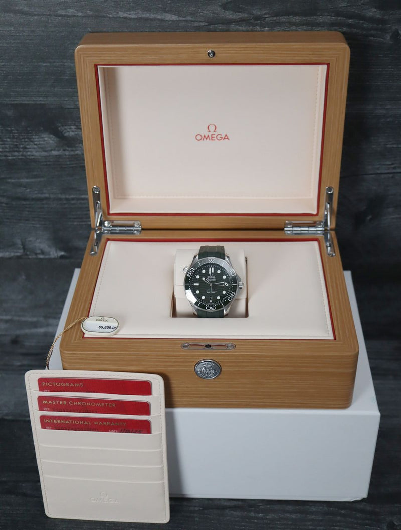 40846: Omega Seamaster Diver 300M, Ref. 210.30.42.20.10.001, Full Set 2025
