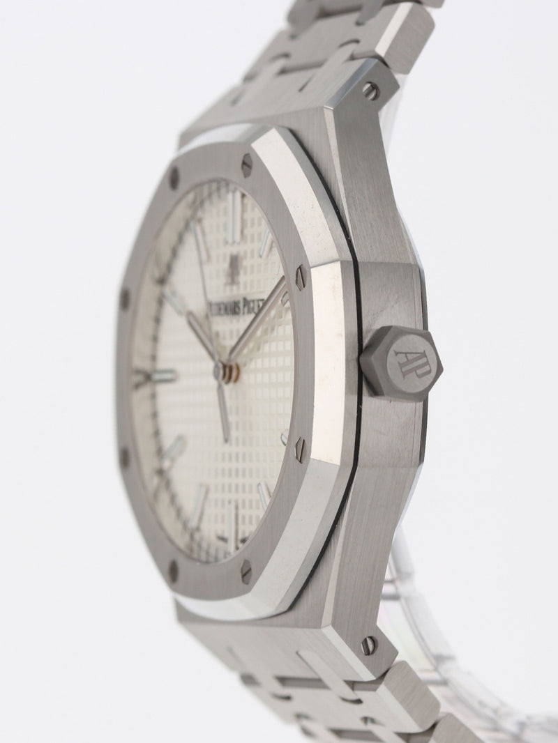 M41223: Audemars Piguet Royal Oak, Ref. 15500ST, Box and Card LIKE NEW
