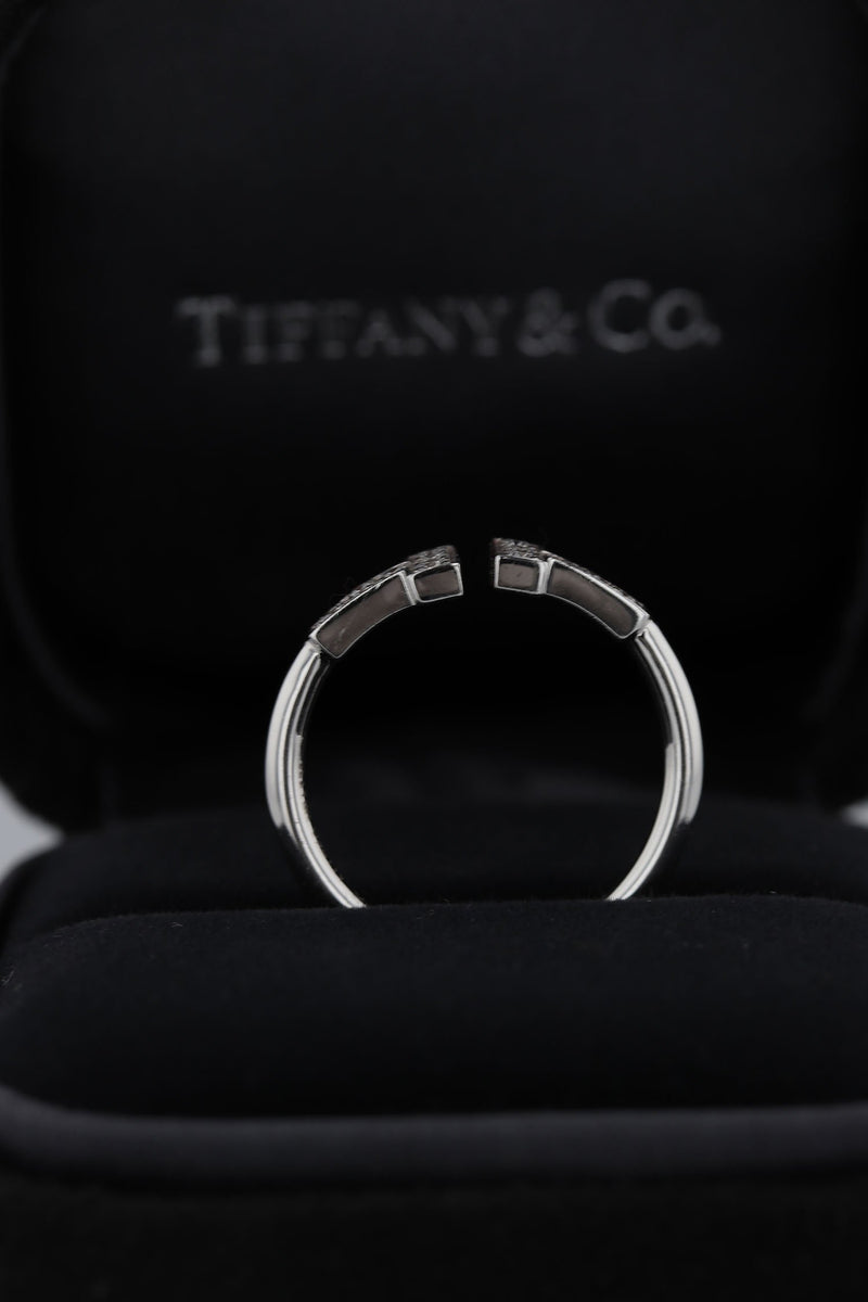 18k & Diamond T-Wire Ring Size 5.5