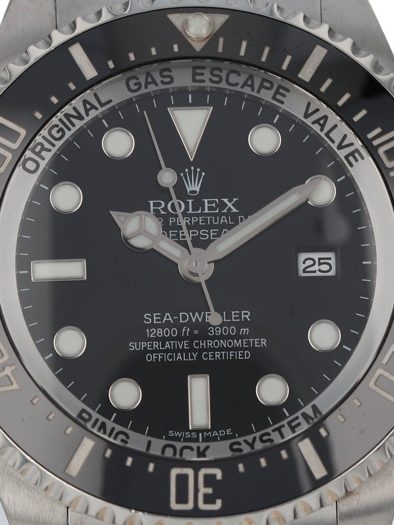 36633: Rolex DeepSea Sea-Dweller, Ref. 116660, 2016 Full Set