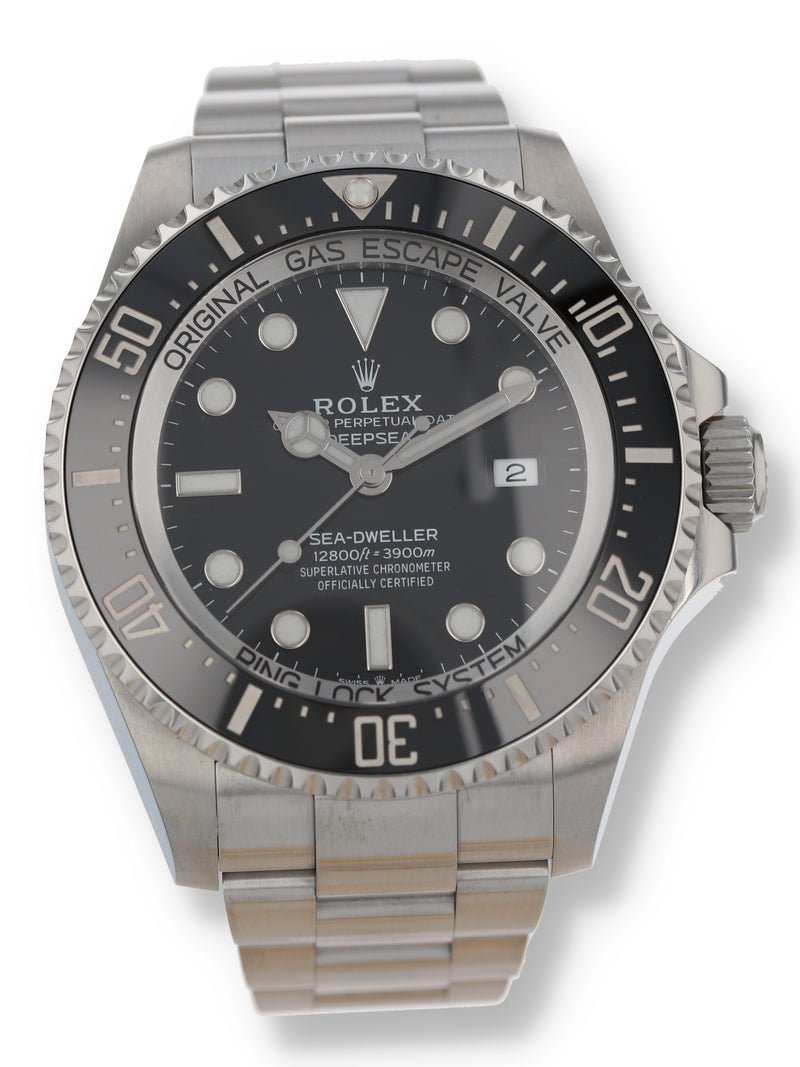 37406: Rolex DeepSea Sea-Dweller, Ref. 126660, 2019 Full Set