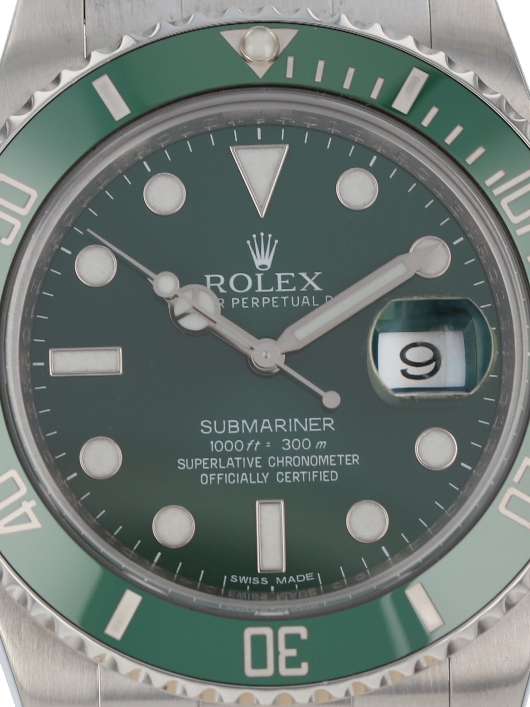 A Closer Look At The Rolex Hulk Submariner 116610LV - The Watch