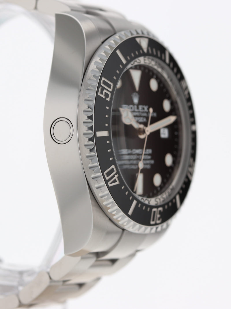 38163: Rolex DeepSea Sea-Dweller, Ref. 126660, Unworn 2021 Full Set