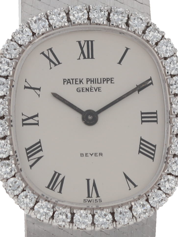 38207: Patek Philippe 18k White Gold Ladies Watch, Ref. 4134/4