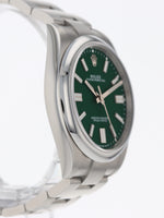 38229: Rolex Oyster Perpetual 41, Ref. 124300, 2021 Full Set
