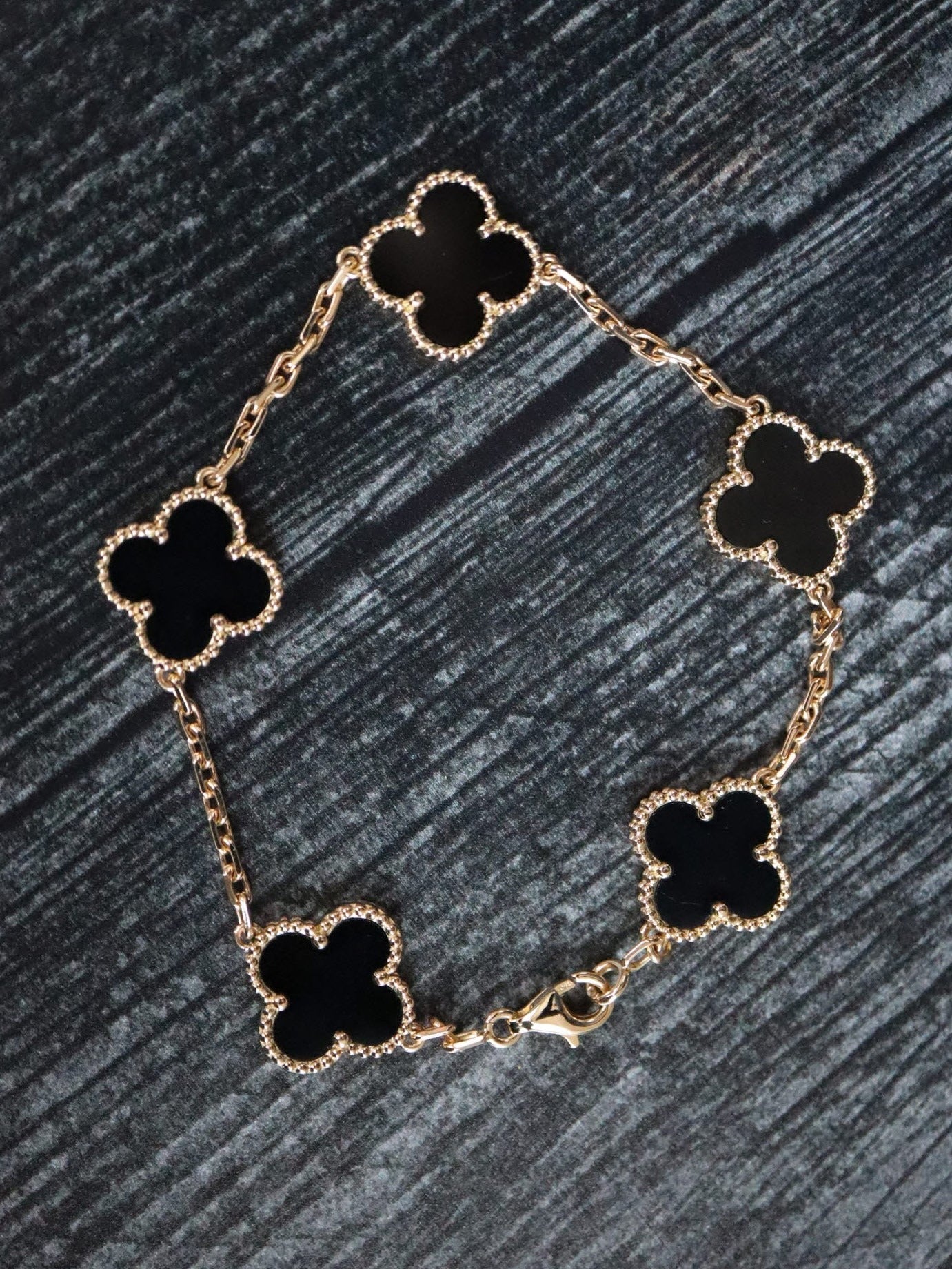 Van Cleef & Arpels Silver Obsidian Vintage Alhambra 5 motif bracelet –  ICONICS LUXURY